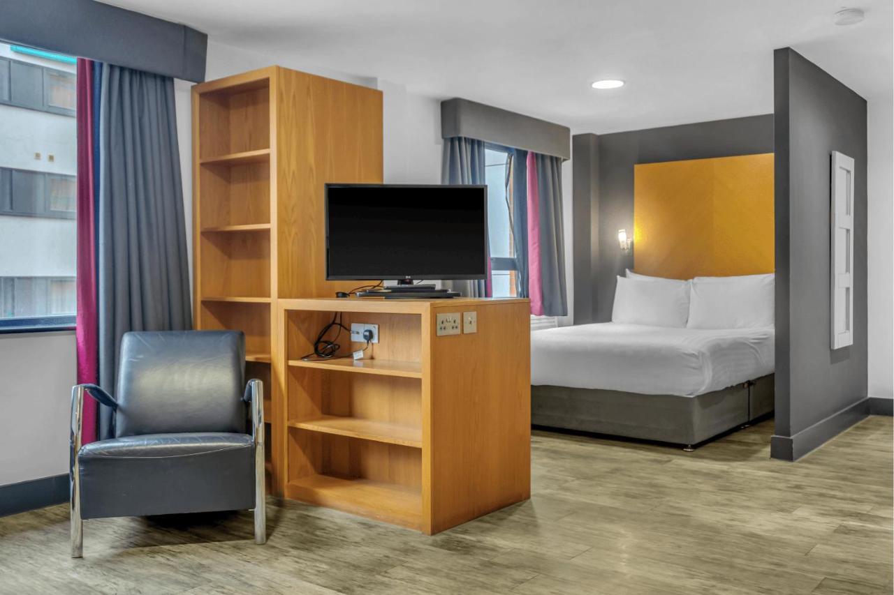 Roomzzz Leeds City West Exterior foto